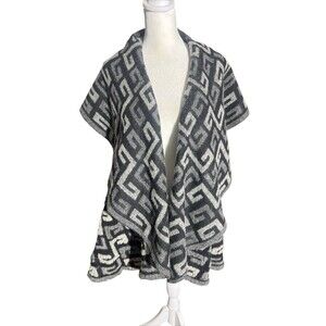 NWT Charlie B geometric jacquard Shawl poncho Charcoal Sz O/S